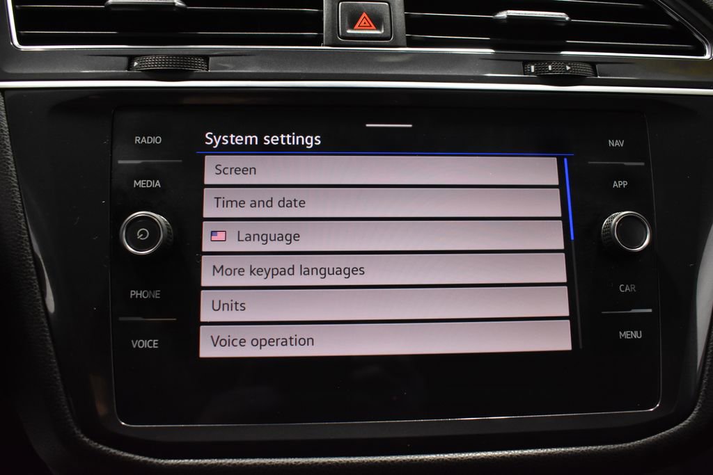 Used 2023 Volkswagen Tiguan SEL R-Line image 23