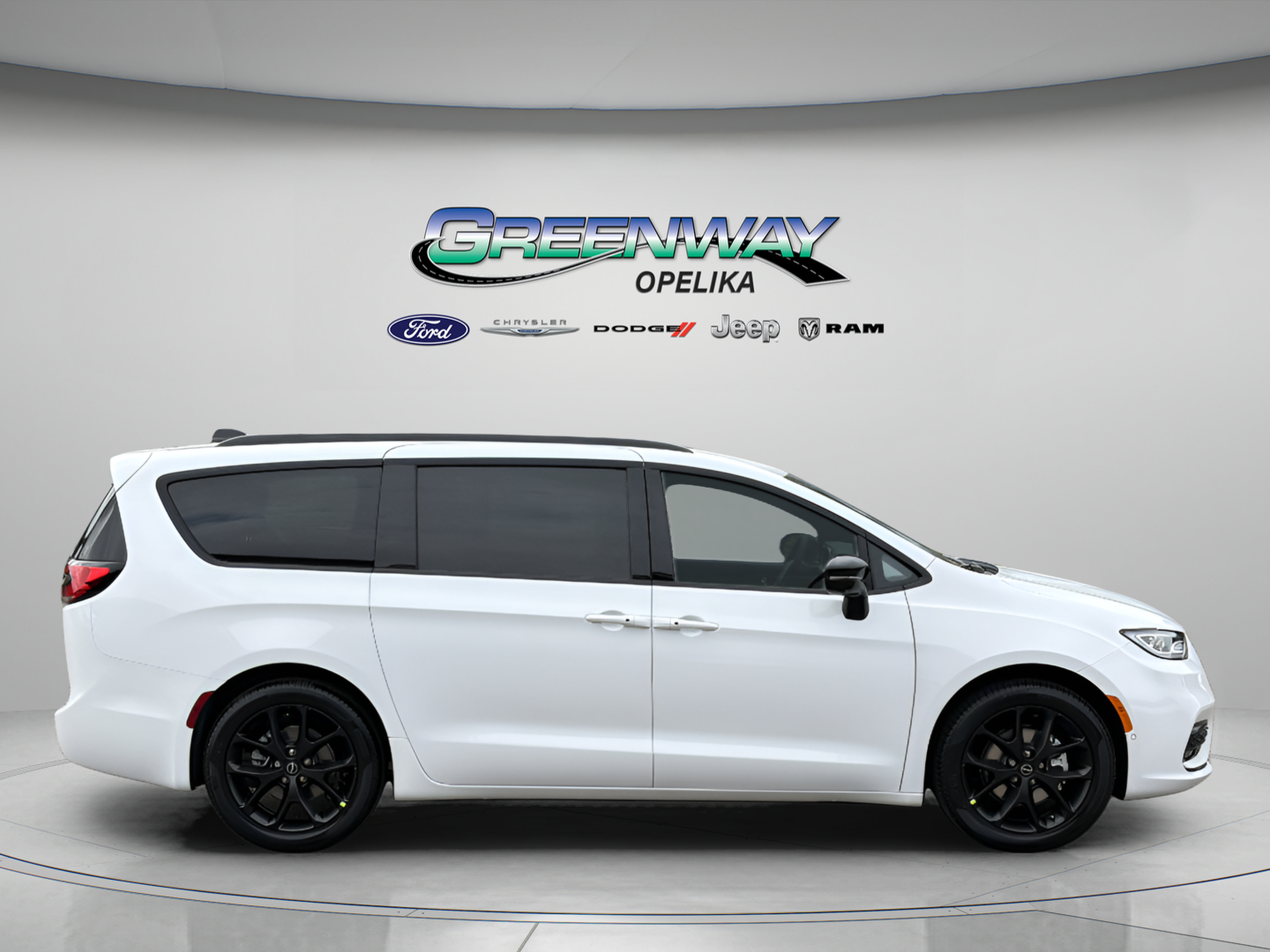 New 2026 Chrysler Pacifica Select w/ S Appearance Package FWD image 2