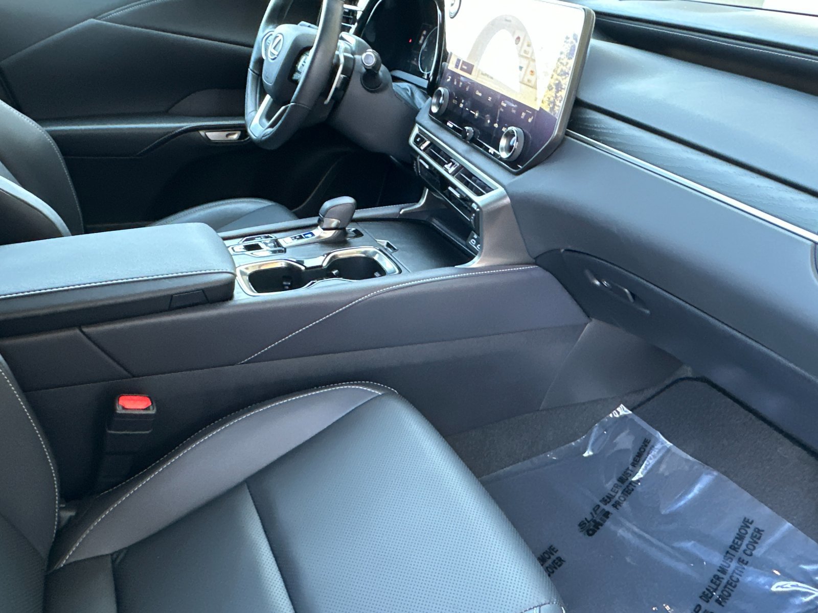 Used 2024 Lexus RX 350 Premium image 16