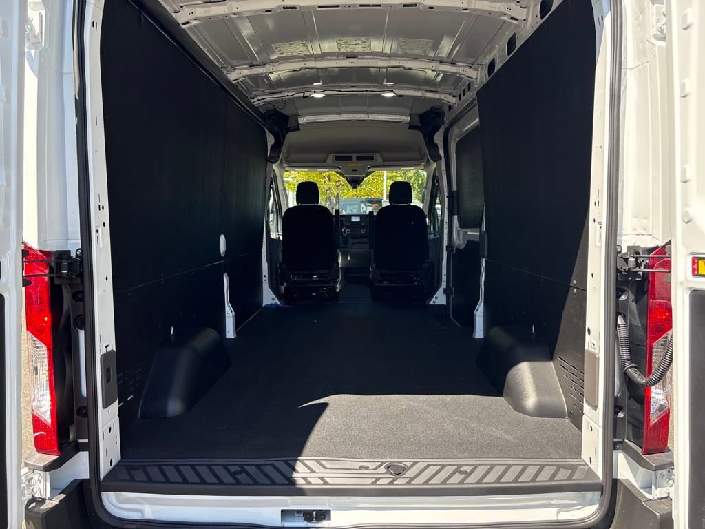 New 2025 Ford Transit 150 148 Medium Roof w/ Load Area Protection Package image 29