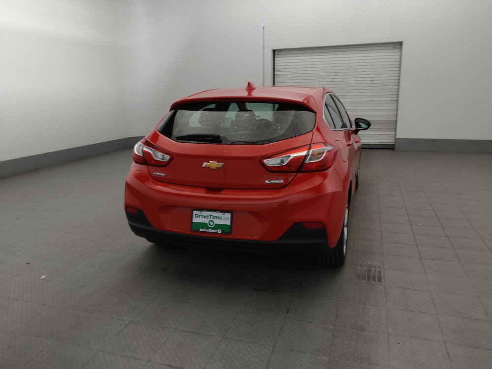 Used 2018 Chevrolet Cruze Premier FWD image 7