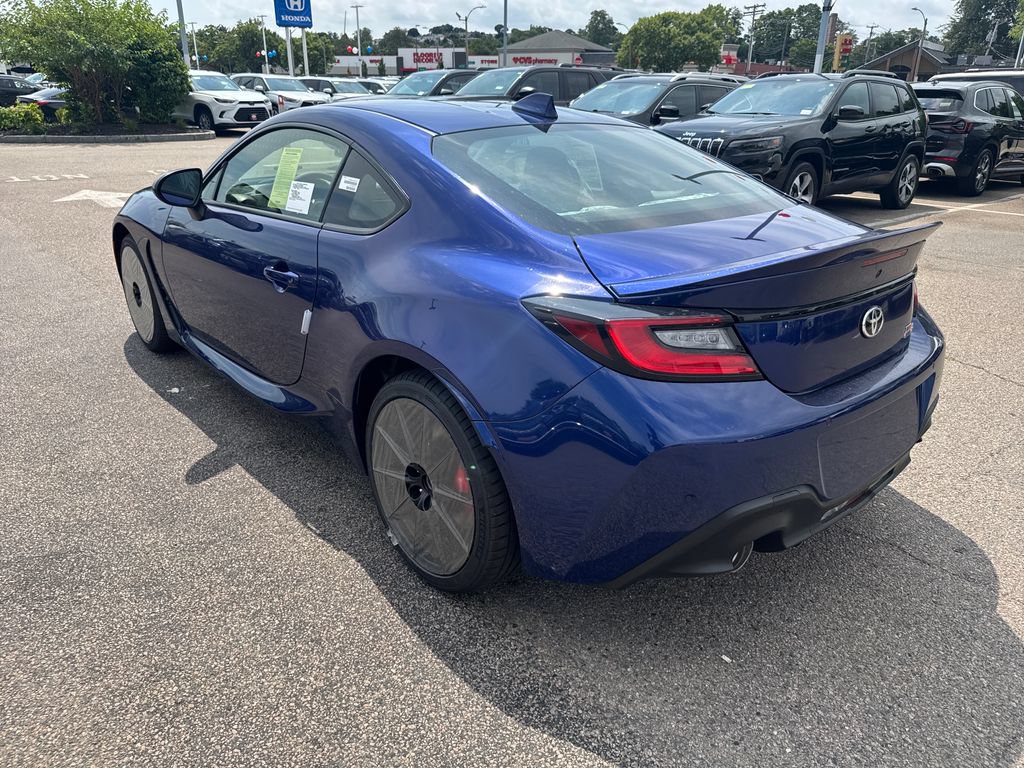 New 2026 Toyota GR86 Premium RWD image 5