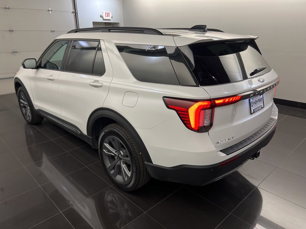 New 2025 Ford Explorer Active w/ Active Comfort Package image 4