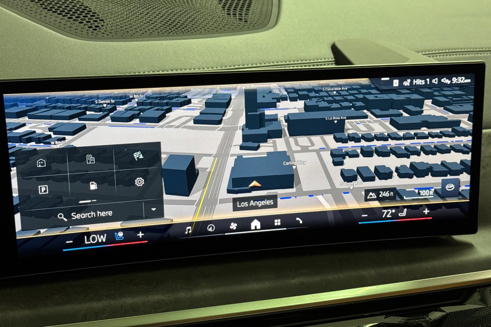 Used 2026 BMW X7 xDrive40i w/ Premium Package image 24