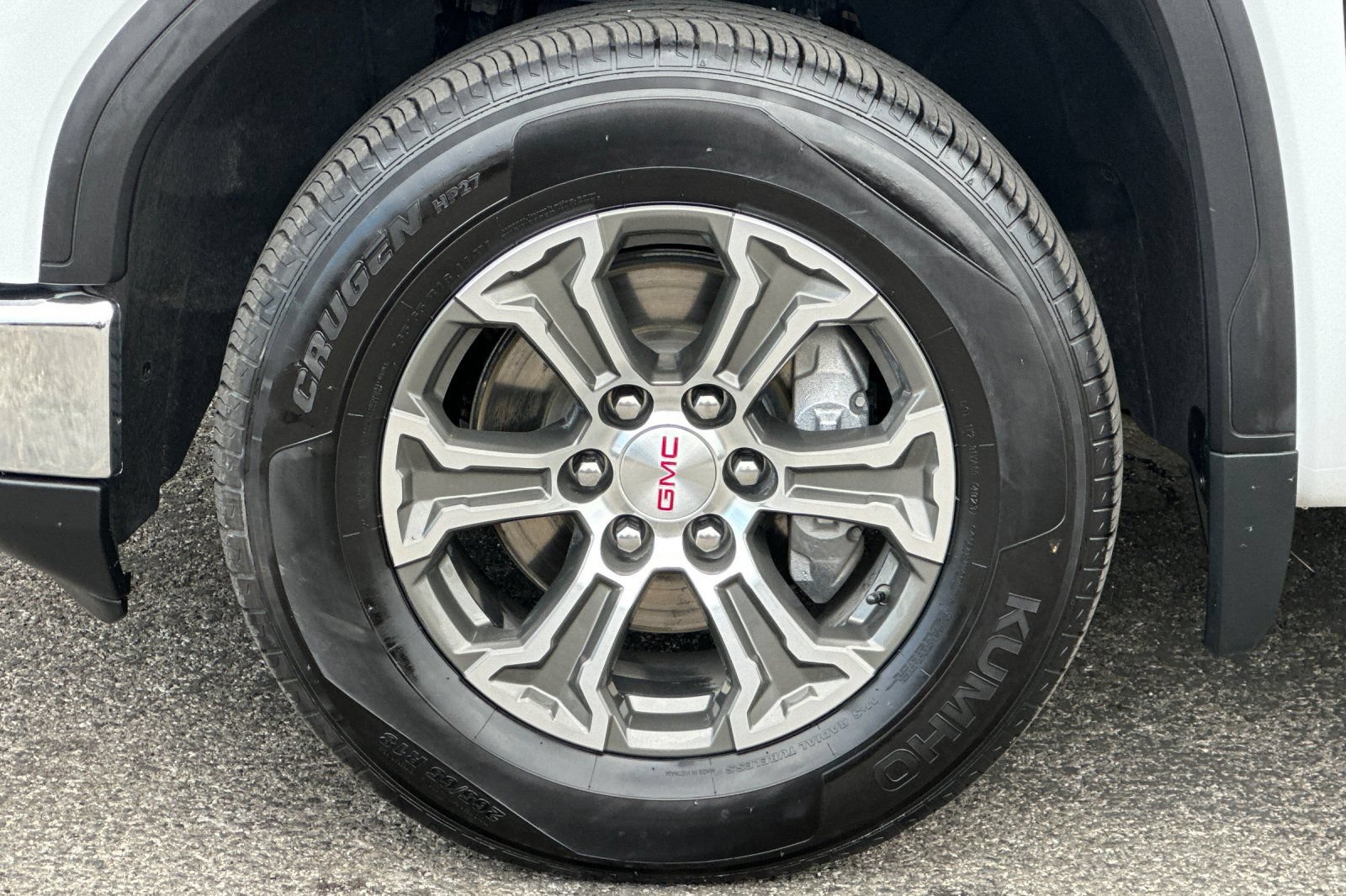 Certified 2024 GMC Sierra 1500 SLT RWD image 36