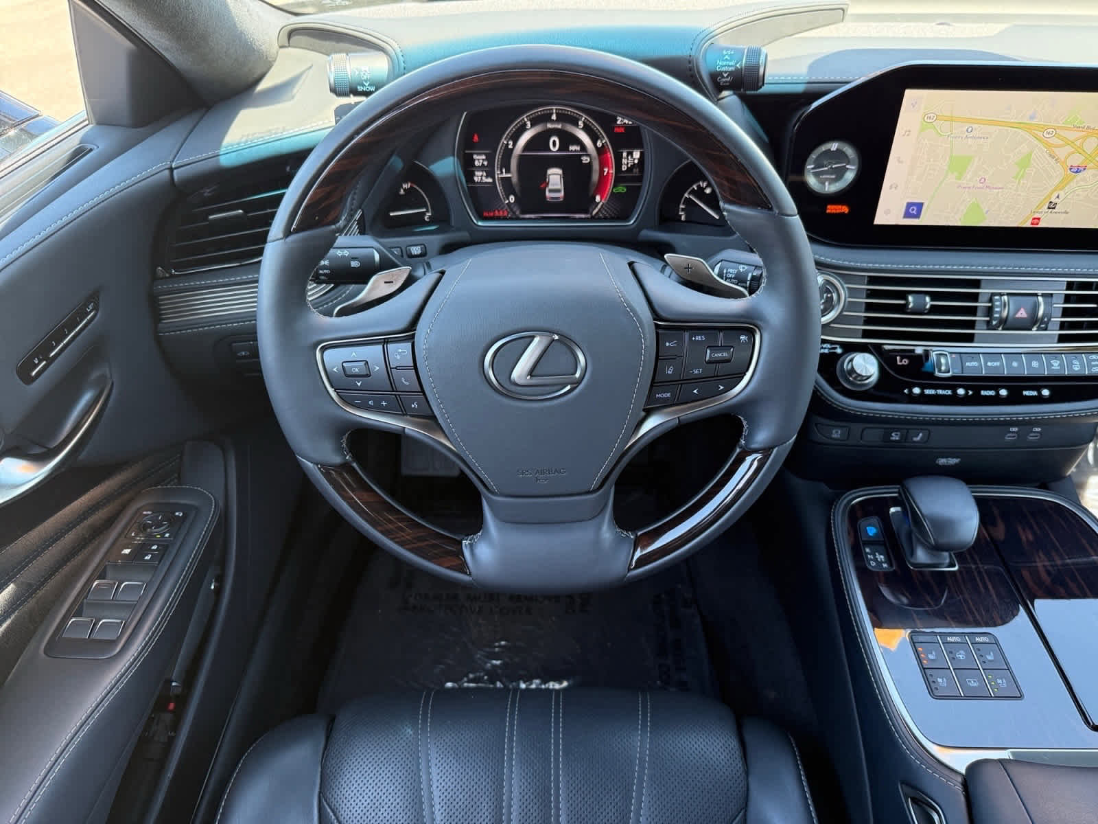 Used 2023 Lexus LS 500 w/ Interior Upgrade Package image 14