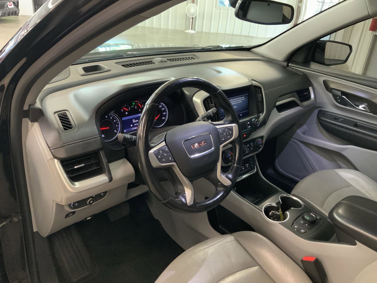 Used 2021 GMC Terrain SLT FWD image 4