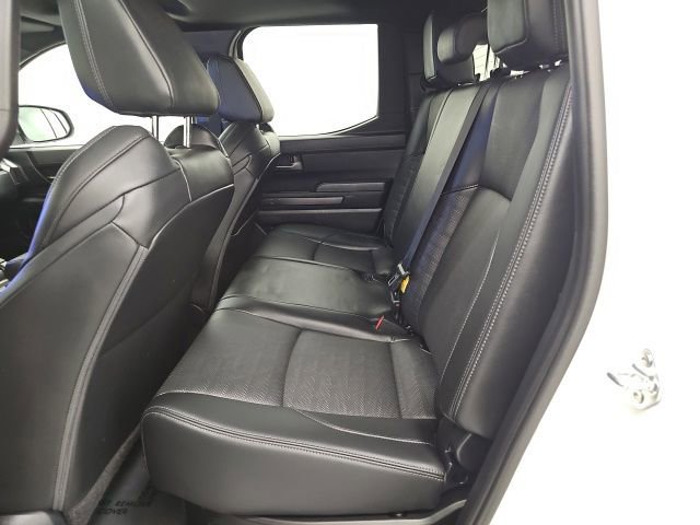 Used 2024 Toyota Tacoma TRD Sport image 31