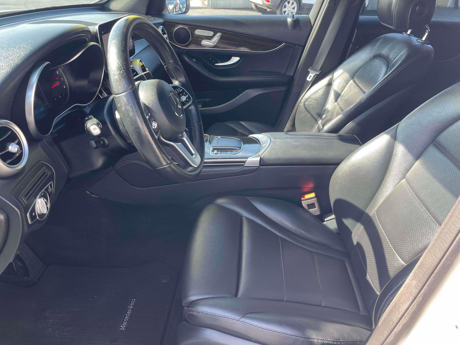 Used 2020 Mercedes-Benz GLC 300 image 5