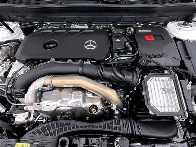 New 2026 Mercedes-Benz GLB 250 image 13