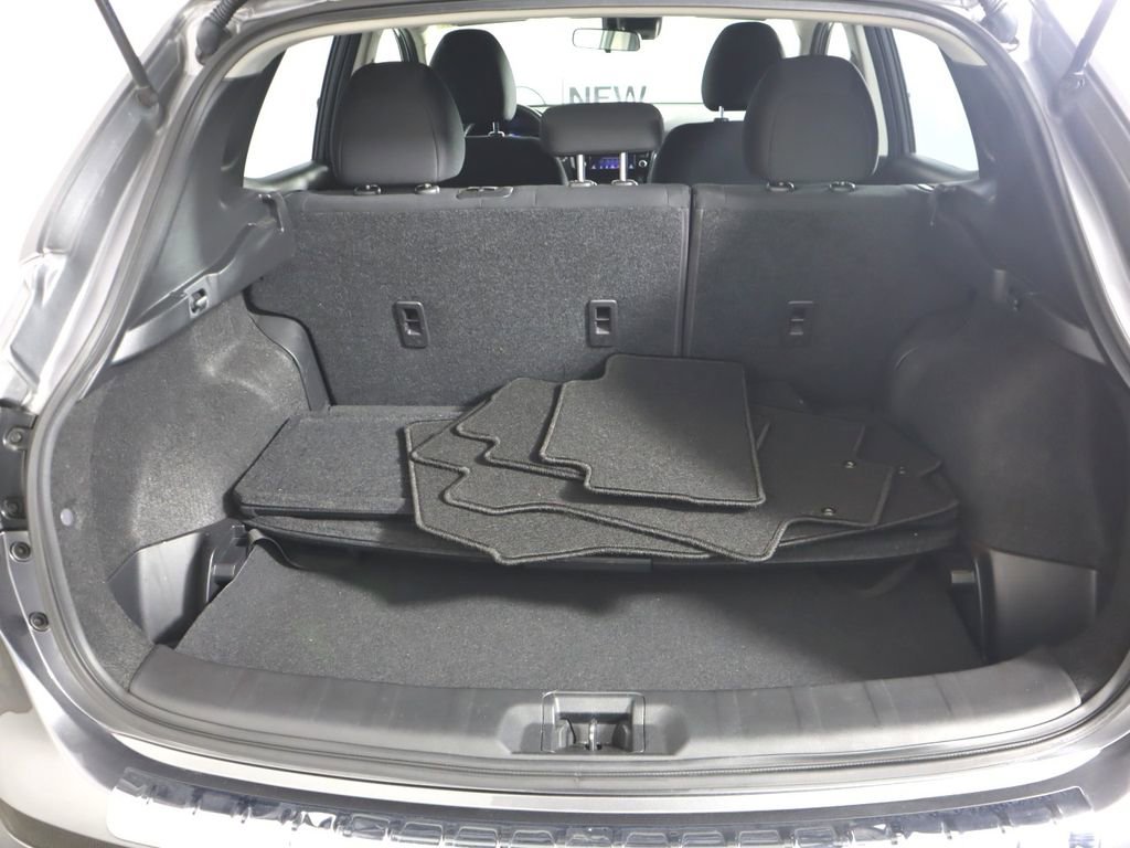Used 2021 Nissan Rogue Sport SV AWD/4WD image 34