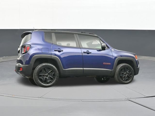 Used 2018 Jeep Renegade Trailhawk w/ Cold Weather Group II AWD/4WD image 54