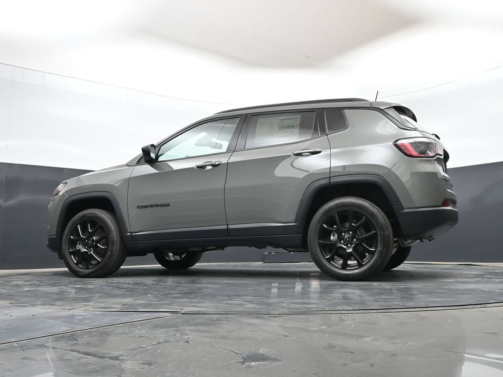 New 2026 Jeep Compass Latitude AWD/4WD image 49