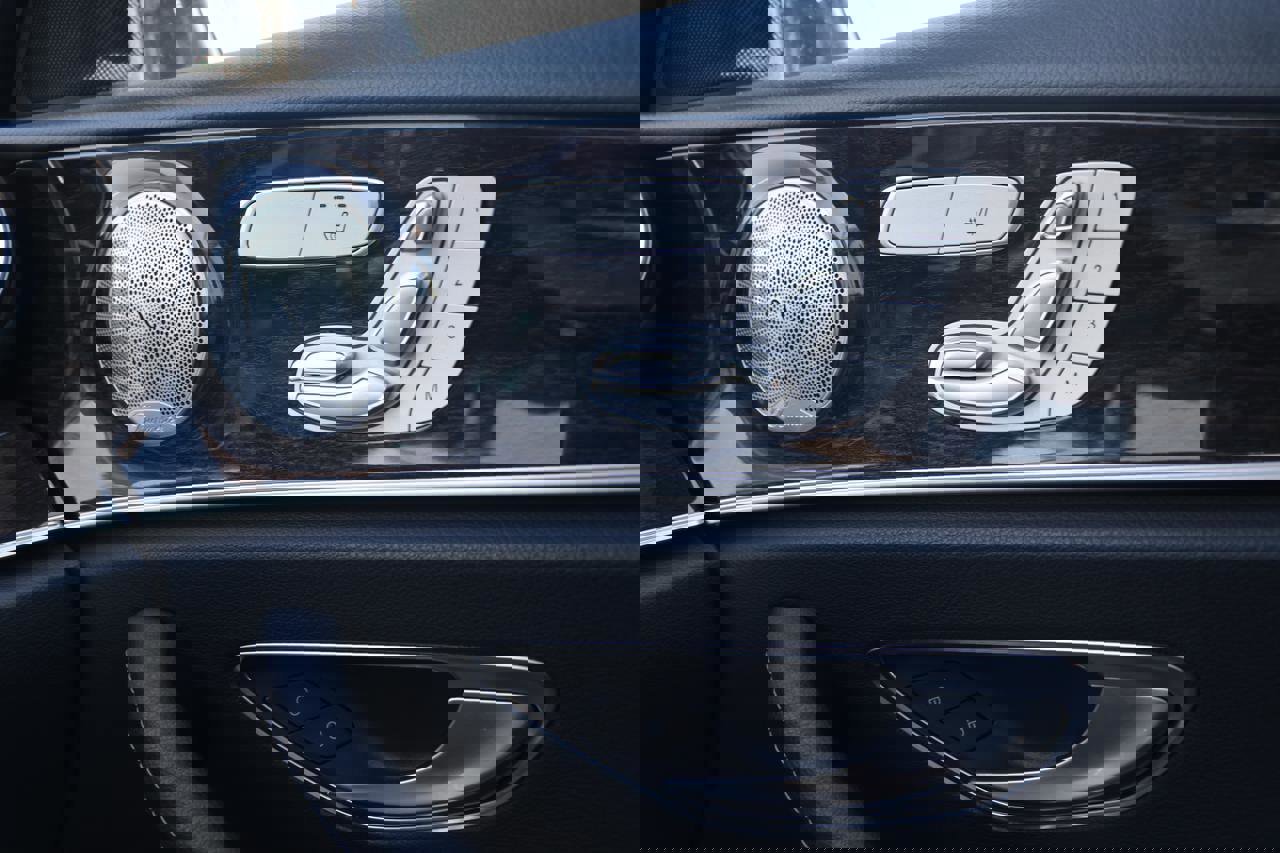 Used 2018 Mercedes-Benz E 300 image 38