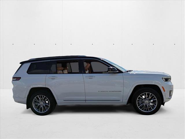 Used 2023 Jeep Grand Cherokee L Summit w/ Advanced Protech Group IV image 4