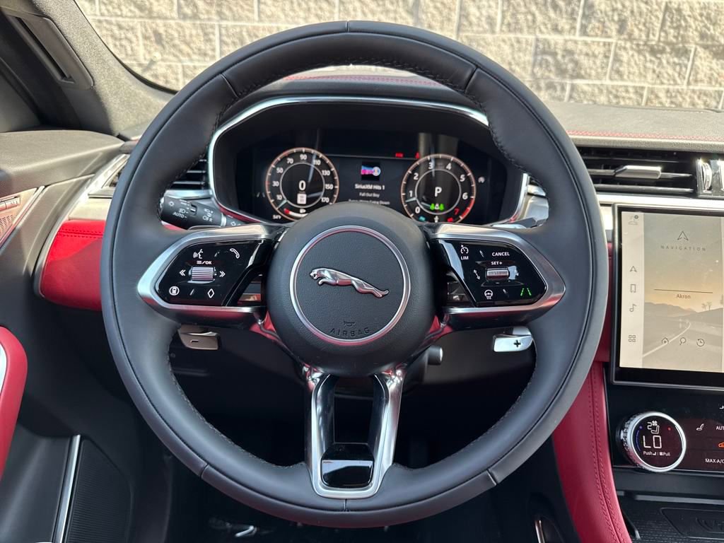 New 2026 Jaguar F-PACE R-Dynamic S image 19