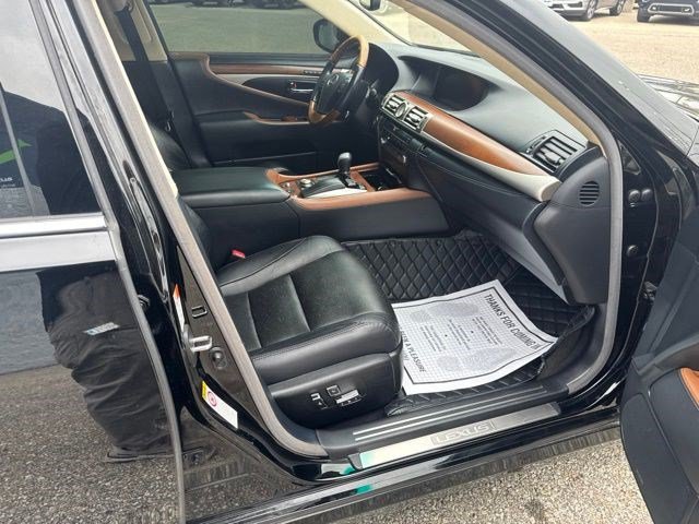 Used 2015 Lexus LS 460 L RWD image 18