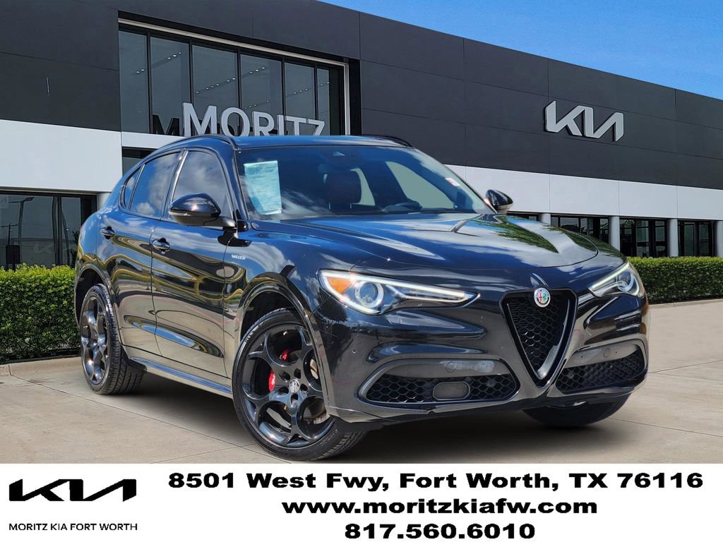 Used 2022 Alfa Romeo Stelvio Veloce AWD/4WD image 1