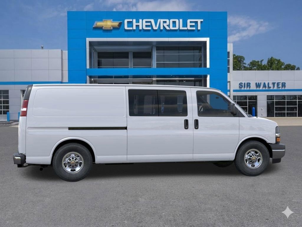 New 2026 Chevrolet Express 3500 Extended RWD image 6