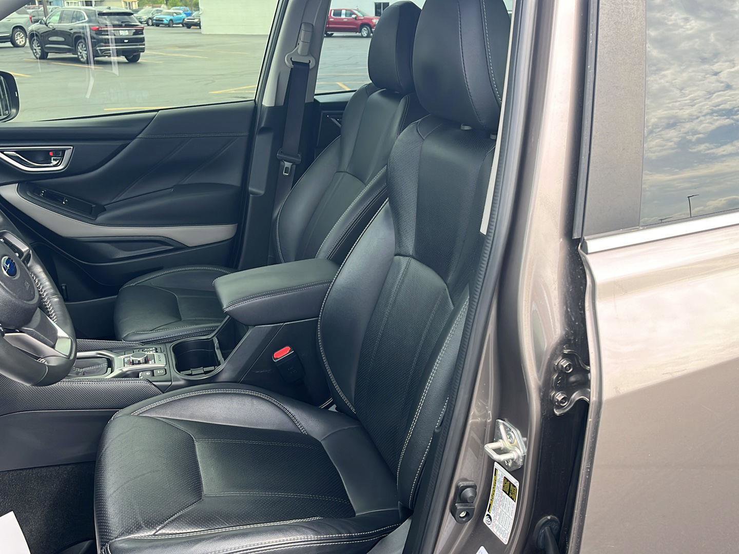 Used 2023 Subaru Forester Limited image 20