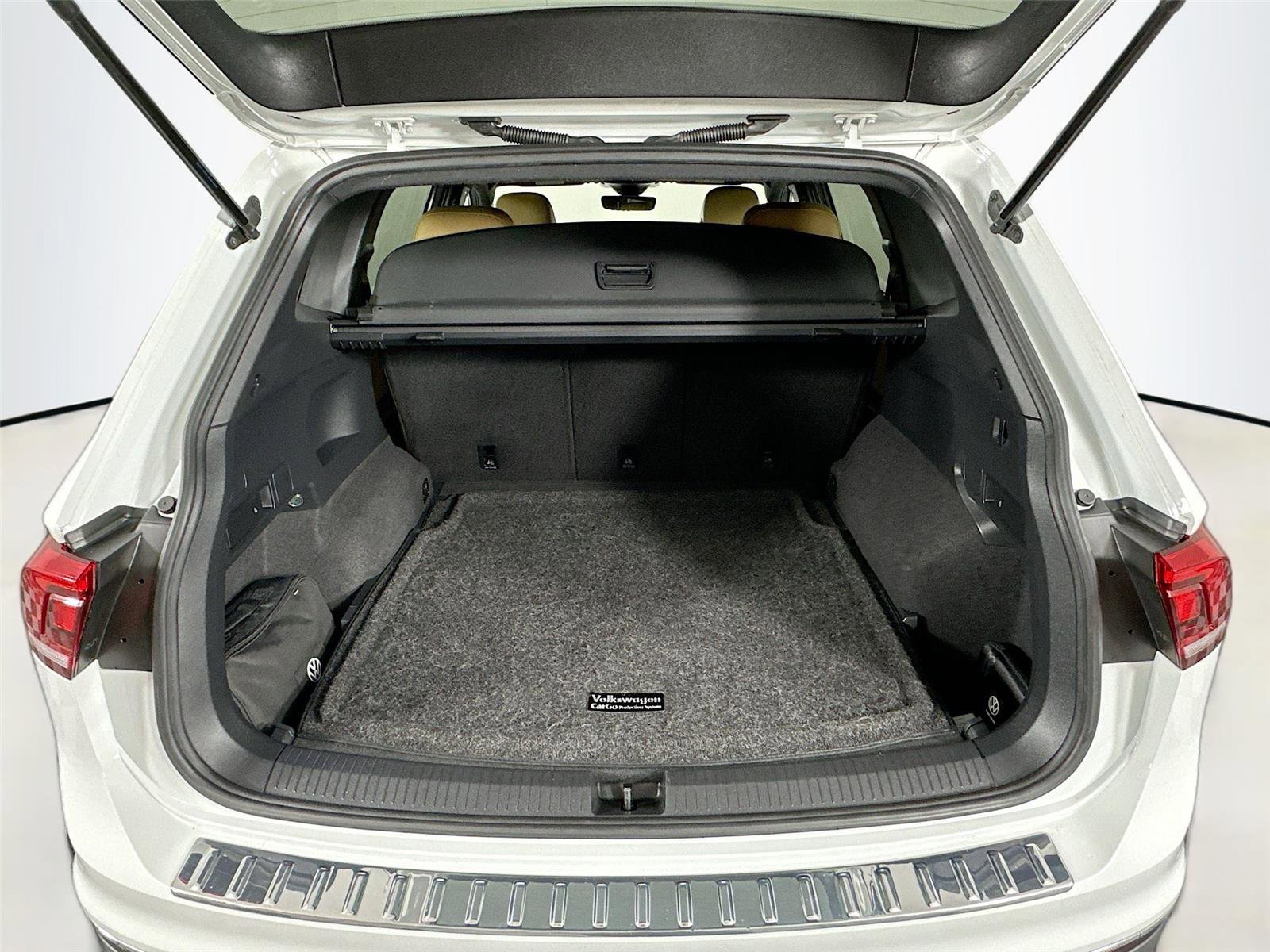 Used 2022 Volkswagen Tiguan SE image 25