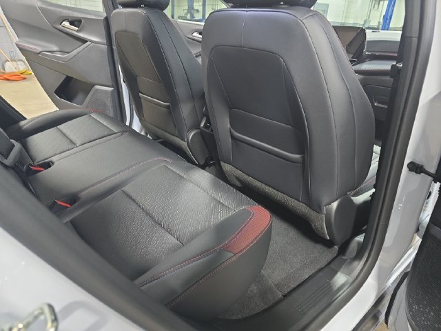 New 2026 Chevrolet Equinox RS w/ Convenience Package III FWD image 14