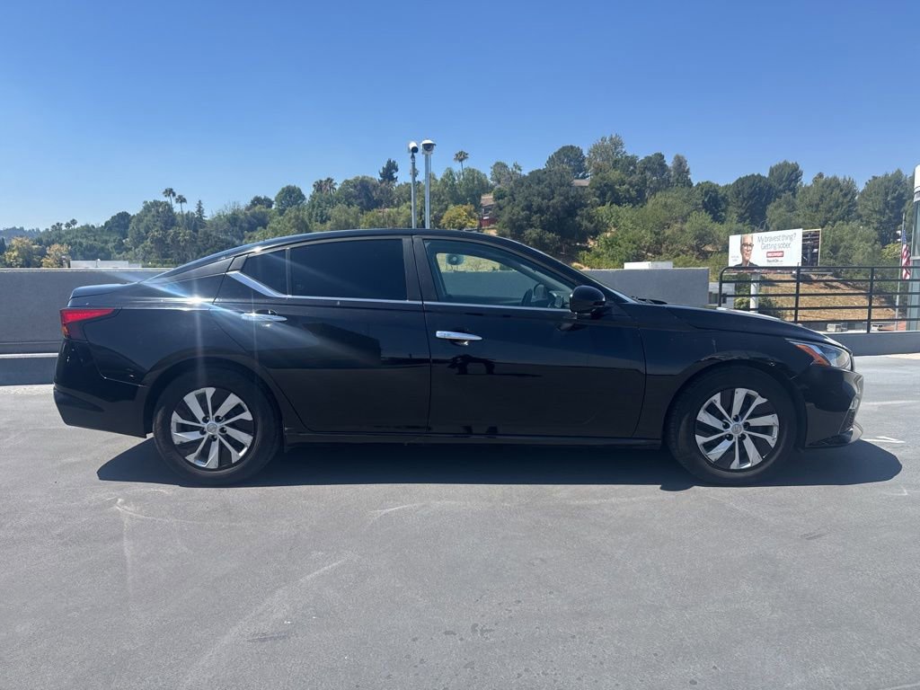 Used 2019 Nissan Altima 2.5 S FWD image 4