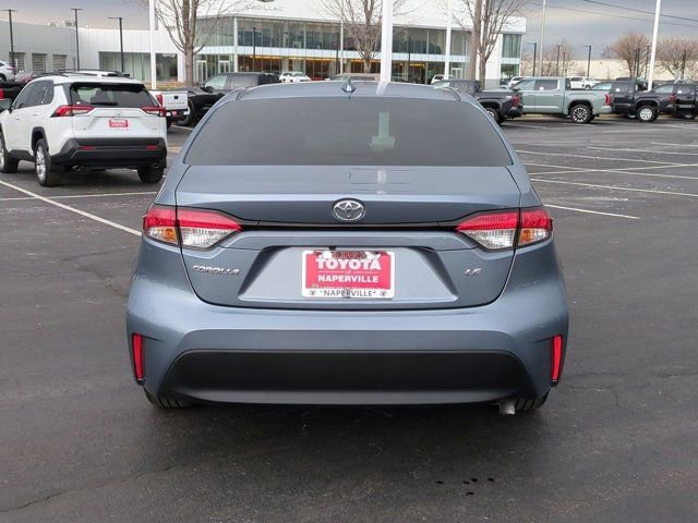 Used 2025 Toyota Corolla LE w/ Convenience Package image 6