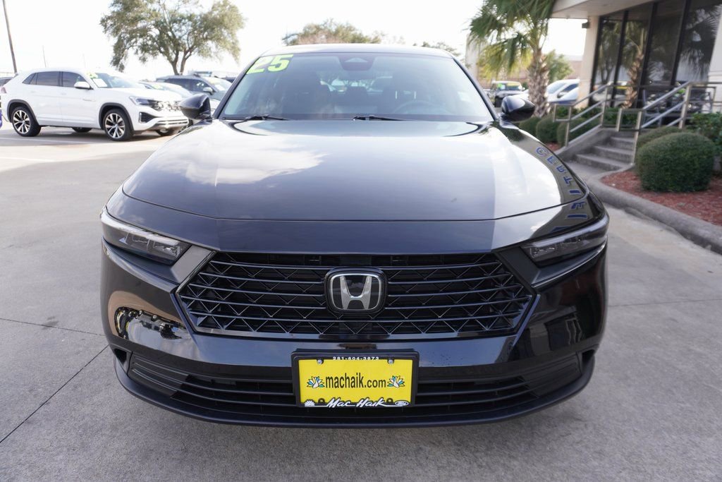 Used 2025 Honda Accord LX image 2