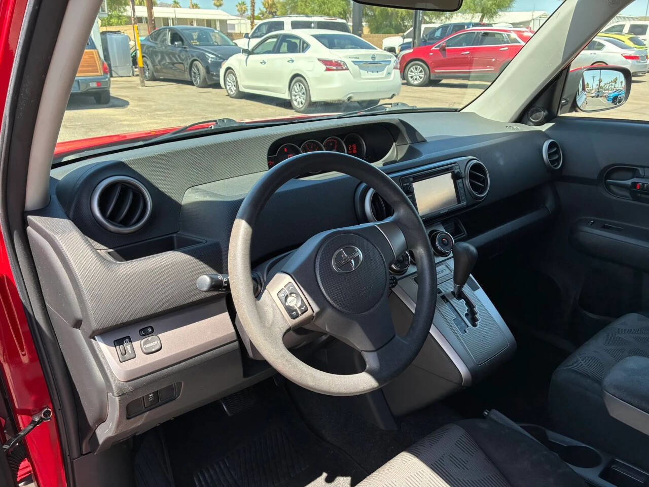 Used 2013 Scion xB FWD image 15