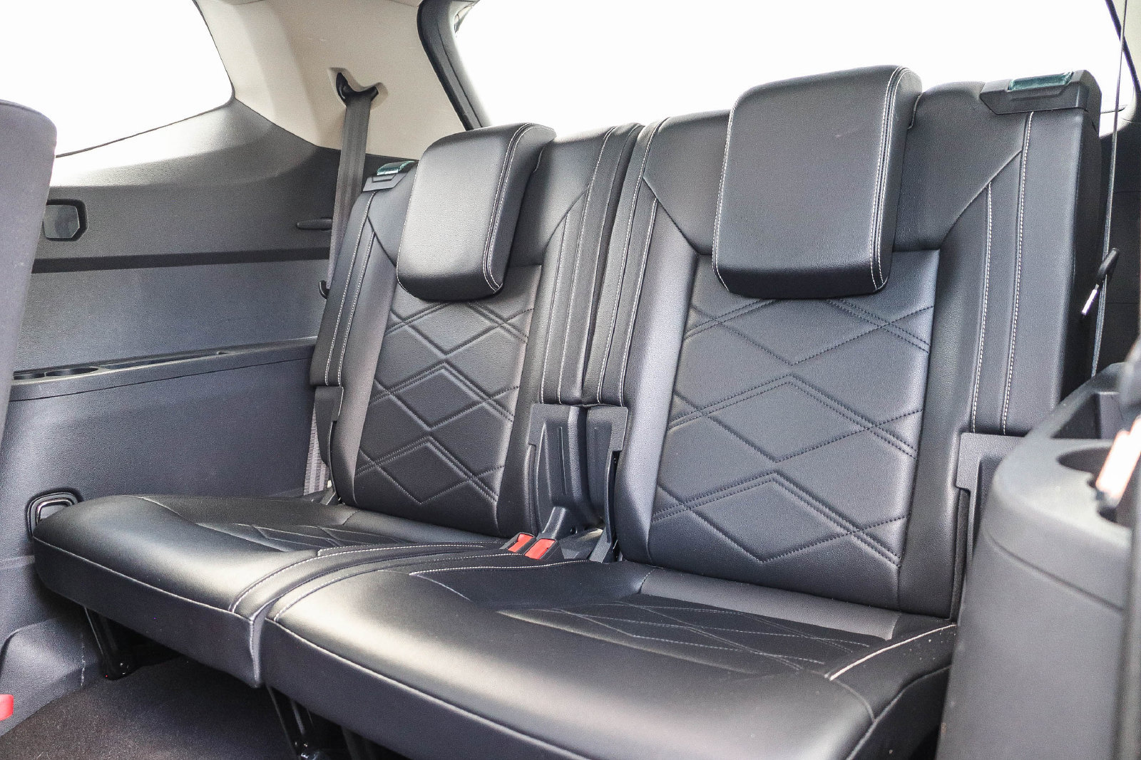 Used 2024 Volkswagen Atlas SE FWD image 20