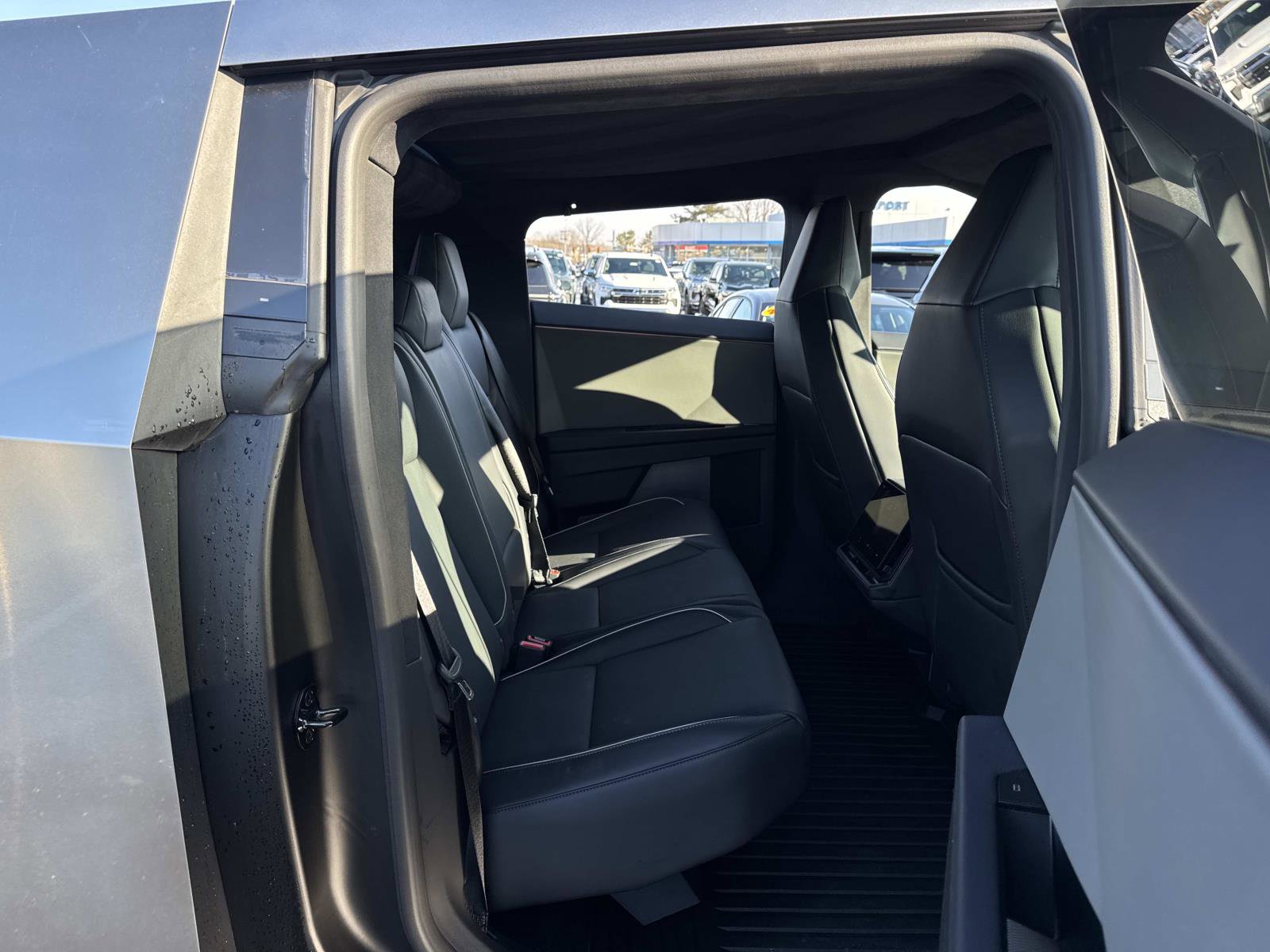 Used 2024 Tesla Cybertruck AWD Crew Cab image 12