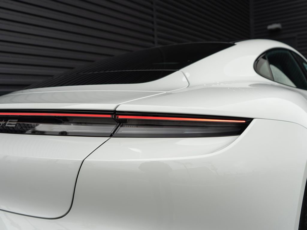 New 2026 Porsche Taycan image 14