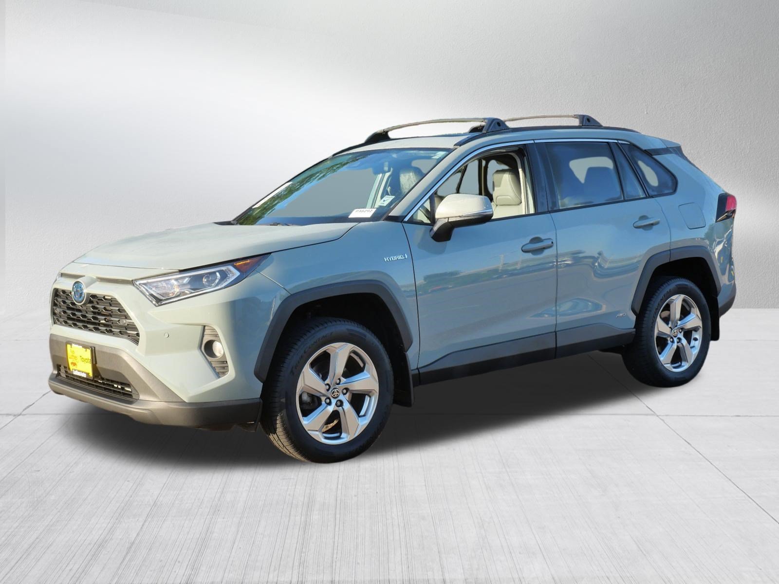 Certified 2021 Toyota RAV4 XLE Premium AWD/4WD image 3