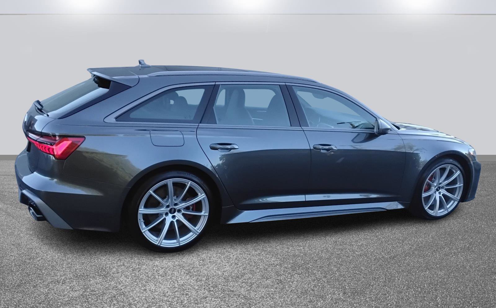 New 2026 Audi RS 6 performance image 4