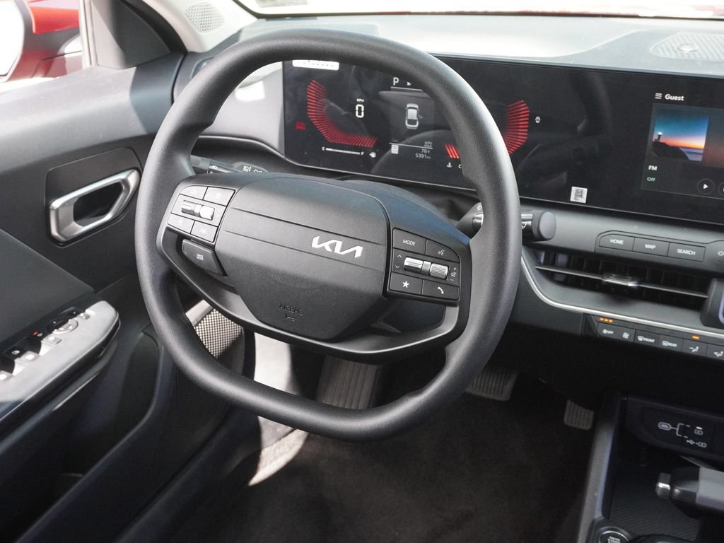 Certified 2025 Kia K4 FWD image 29