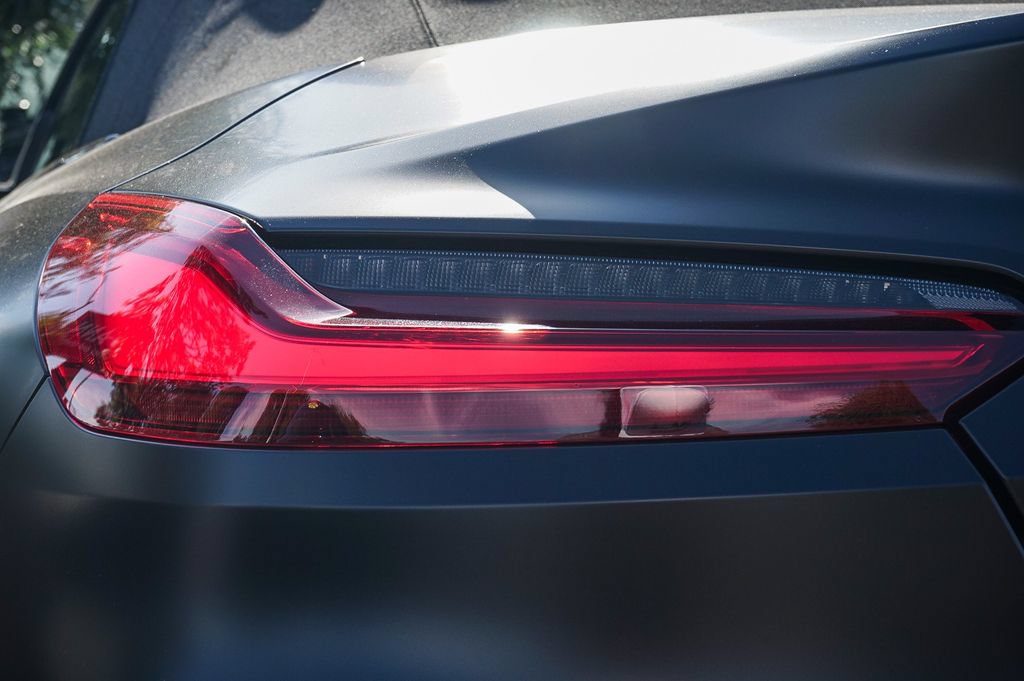 Used 2026 BMW Z4 M40i RWD image 7