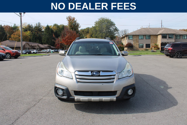 Used 2014 Subaru Outback 2.5i Limited AWD/4WD image 3