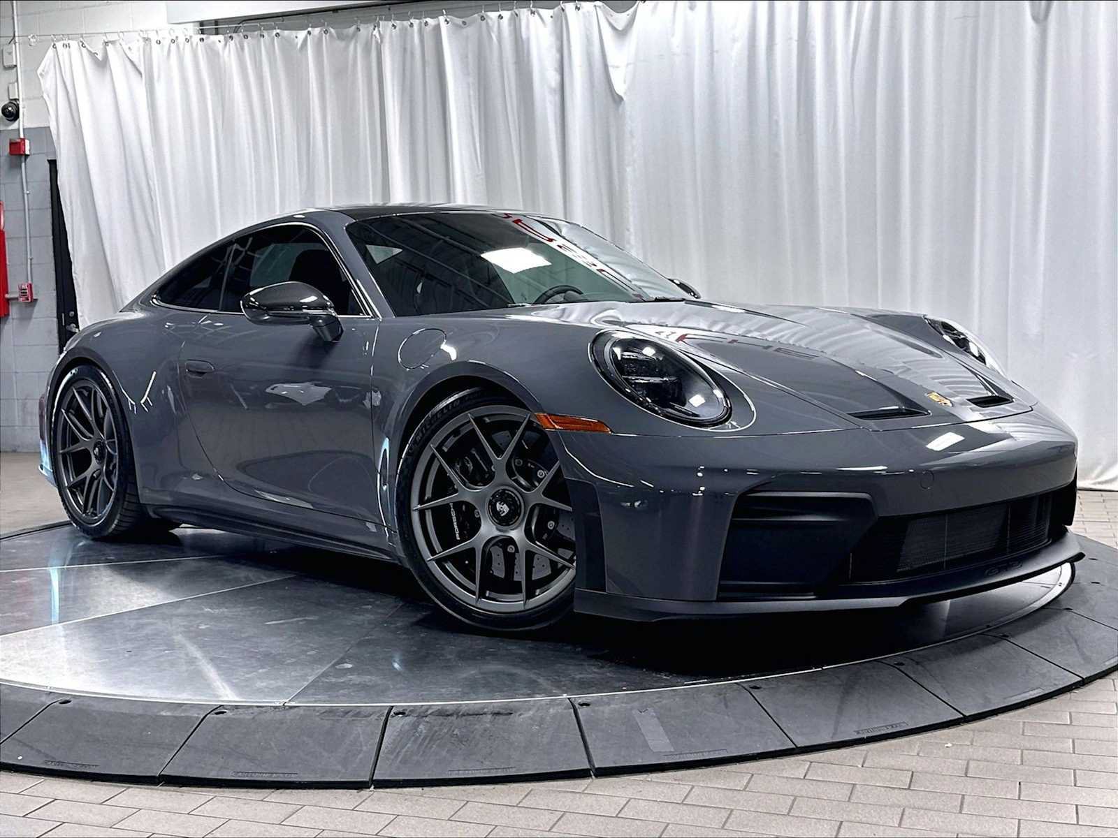 Used 2026 Porsche 911 GT3 RWD image 13