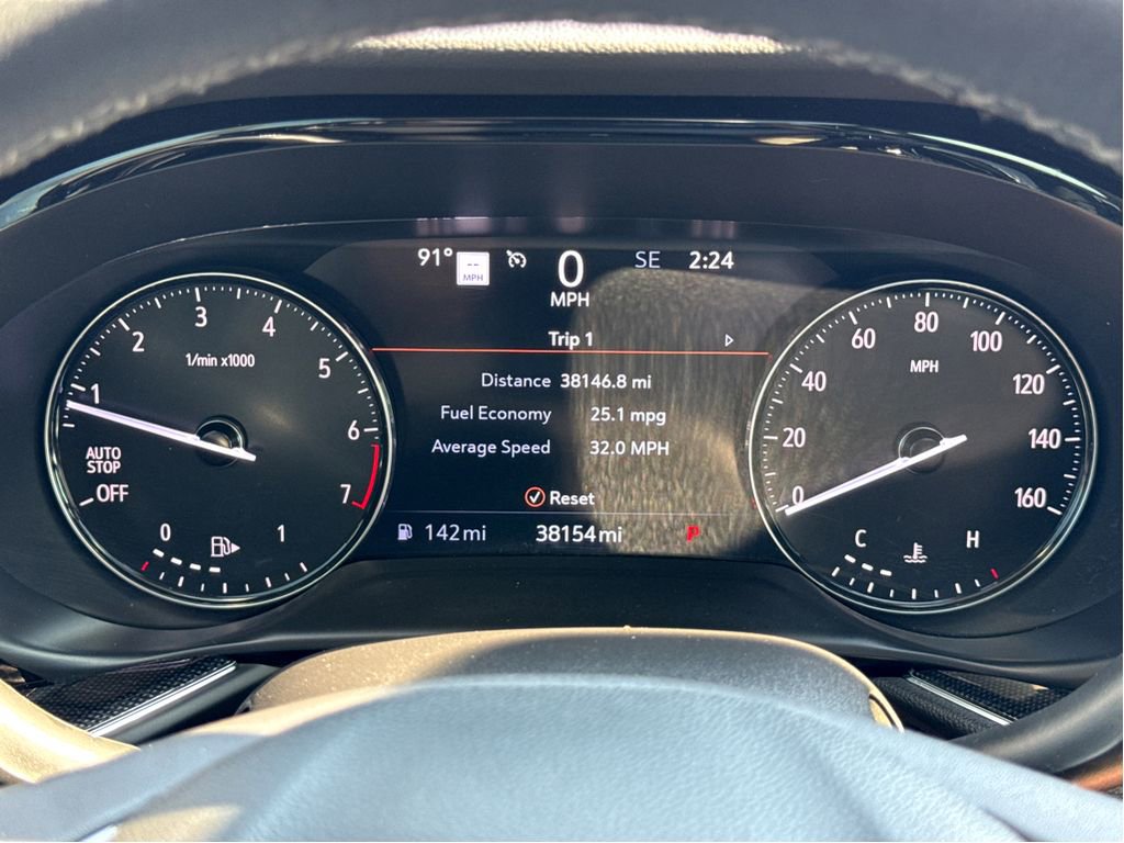 Used 2021 Buick Envision Essence w/ Technology Package I image 17