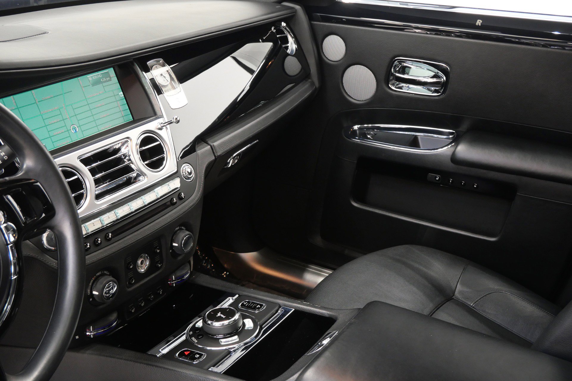Used 2014 Rolls-Royce Ghost RWD image 28