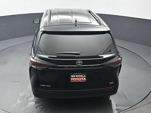 Used 2026 Toyota Sienna XLE AWD/4WD image 46