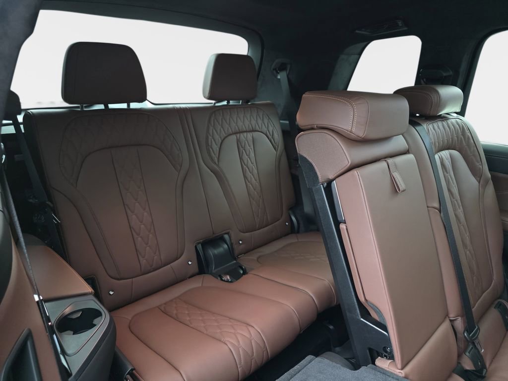 New 2026 BMW X7 xDrive40i w/ Executive Package image 12