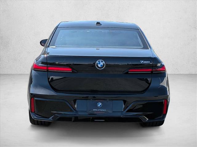 New 2026 BMW 740i RWD image 7