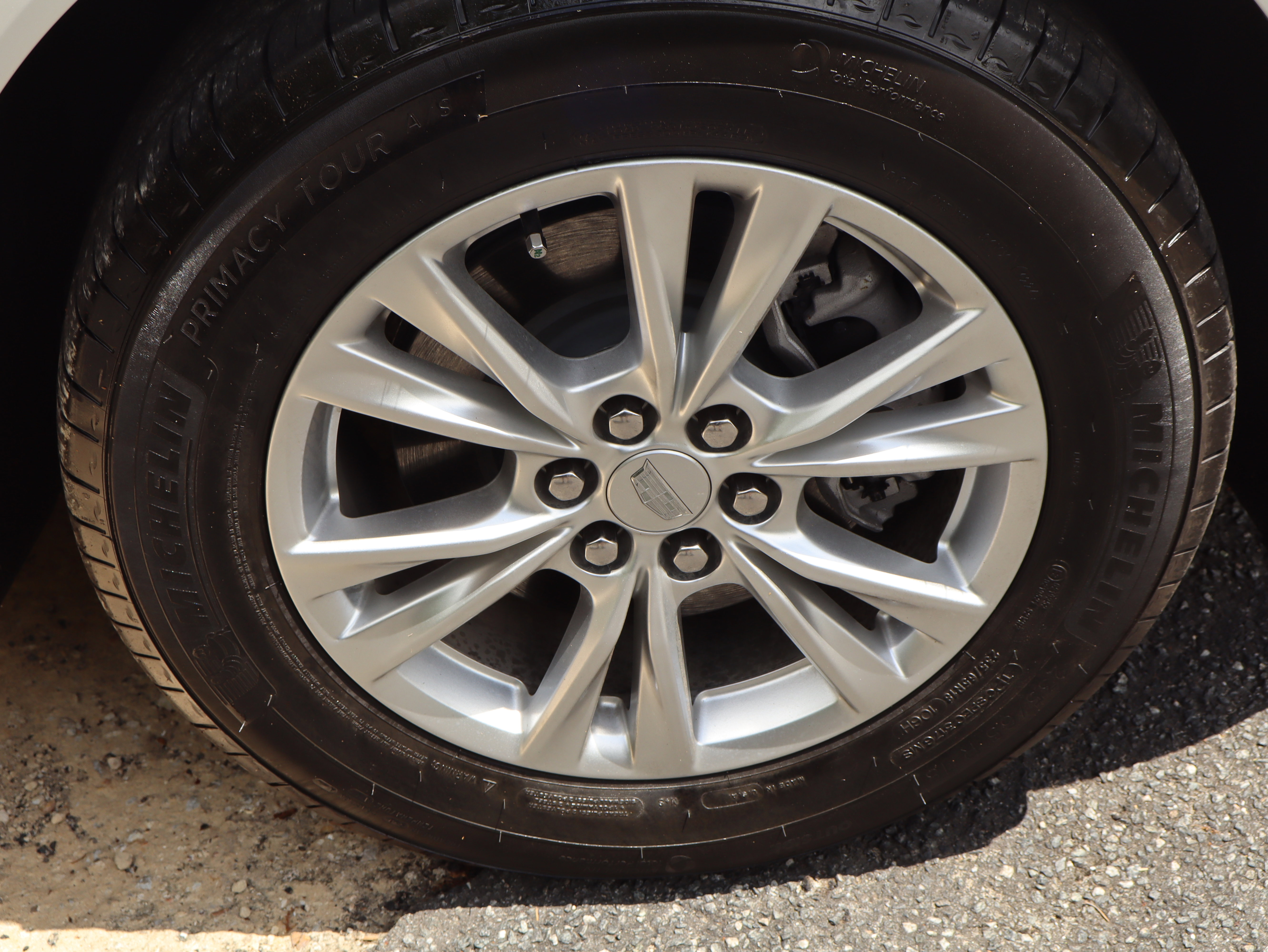 Certified 2024 Cadillac XT5 Luxury FWD image 11