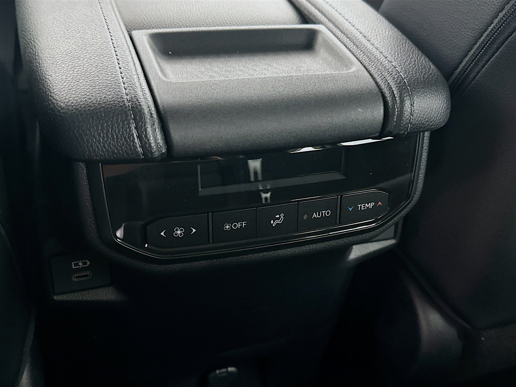 Used 2026 Toyota Grand Highlander FWD image 27