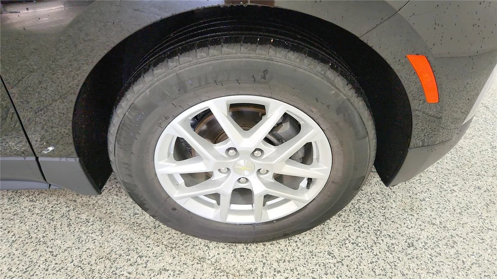 Used 2023 Chevrolet Equinox LT FWD image 14