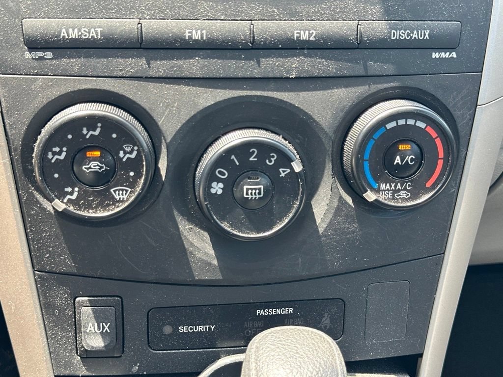 Used 2012 Toyota Corolla L FWD image 21