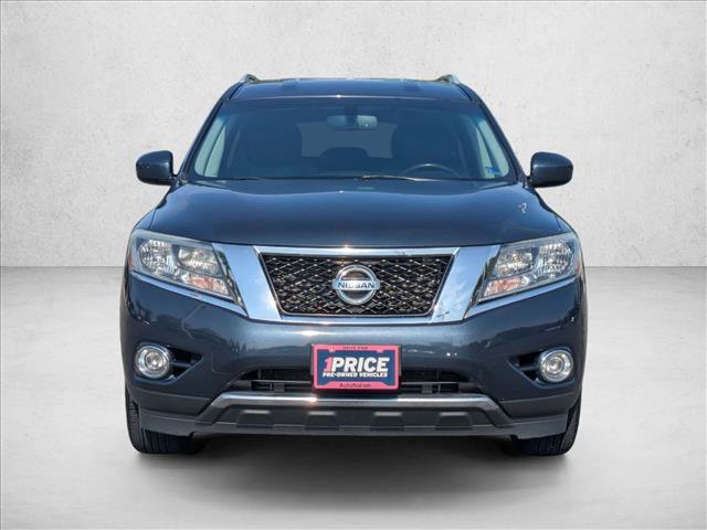Used 2015 Nissan Pathfinder SV w/ Cargo Package FWD image 2