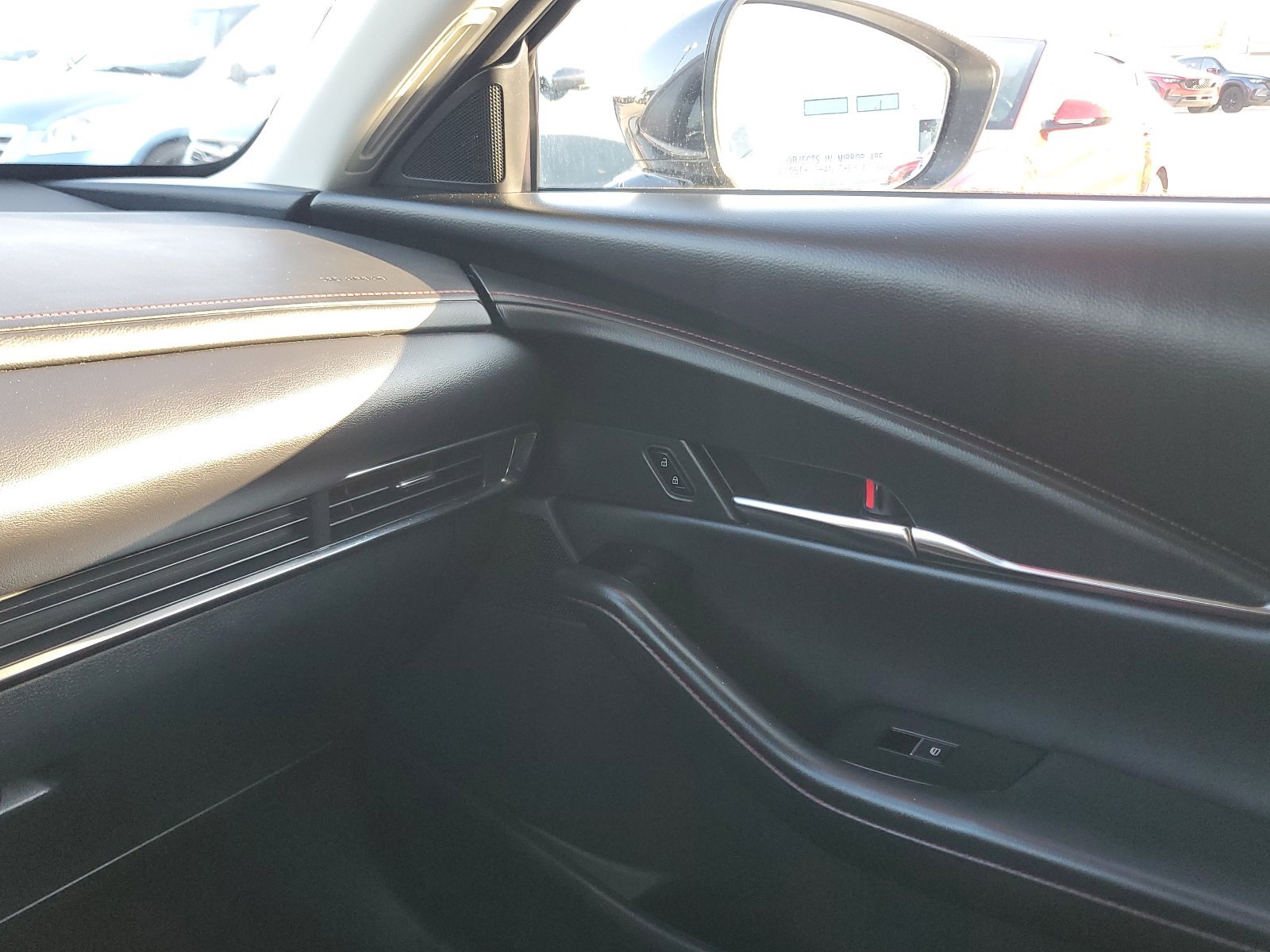 Used 2025 MAZDA CX-30 AWD 2.5 S w/ Preferred Package image 31